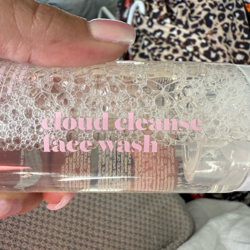 Cloud Cleanse Face Wash - Clear Formula